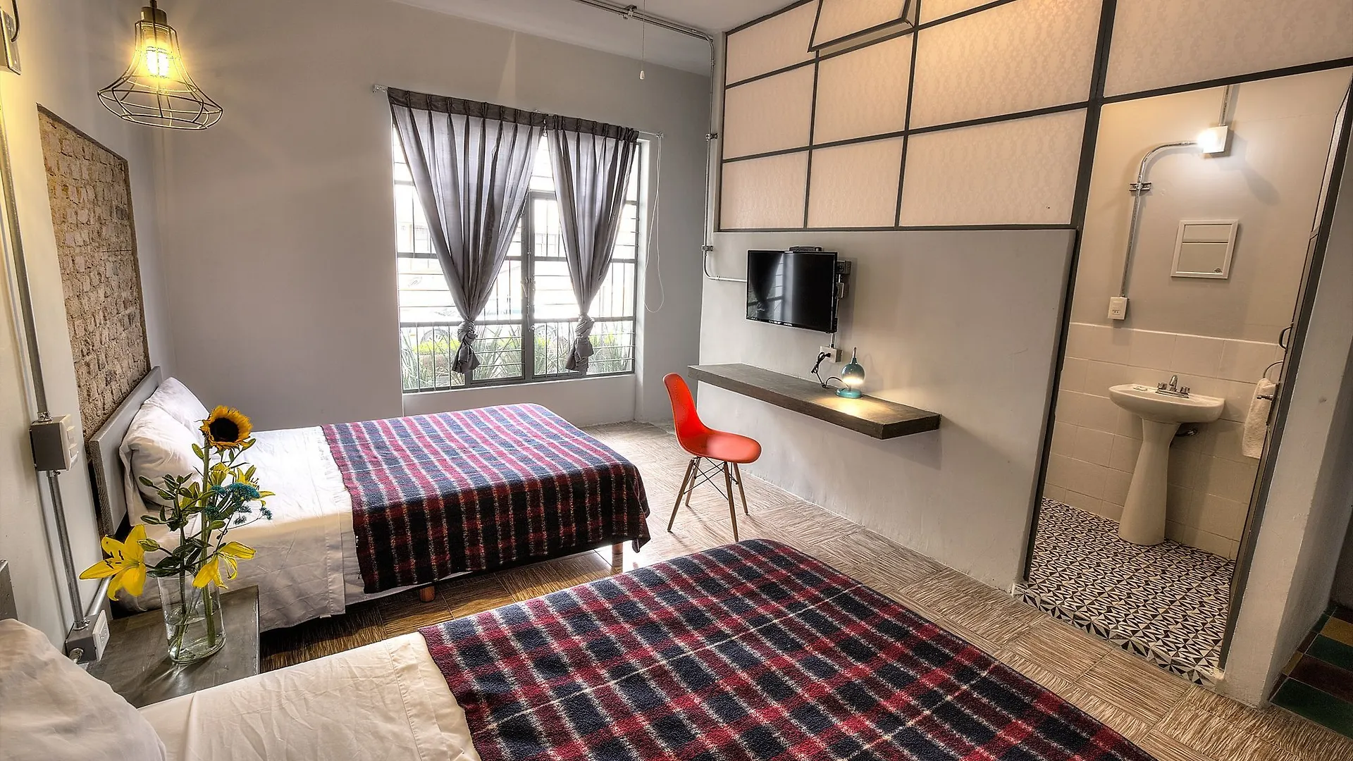 Casa Bruselas Guadalajara Hotel